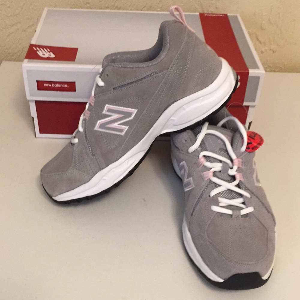 New Balance 608v3 grey suede sneakers size 9 WIDE